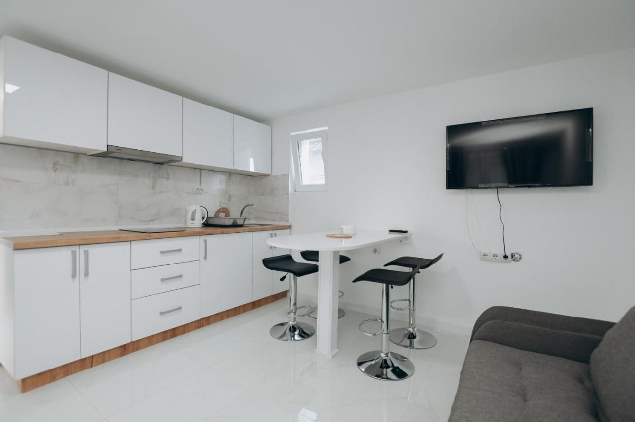 Apartmani Otasevic Кладово Екстериор снимка