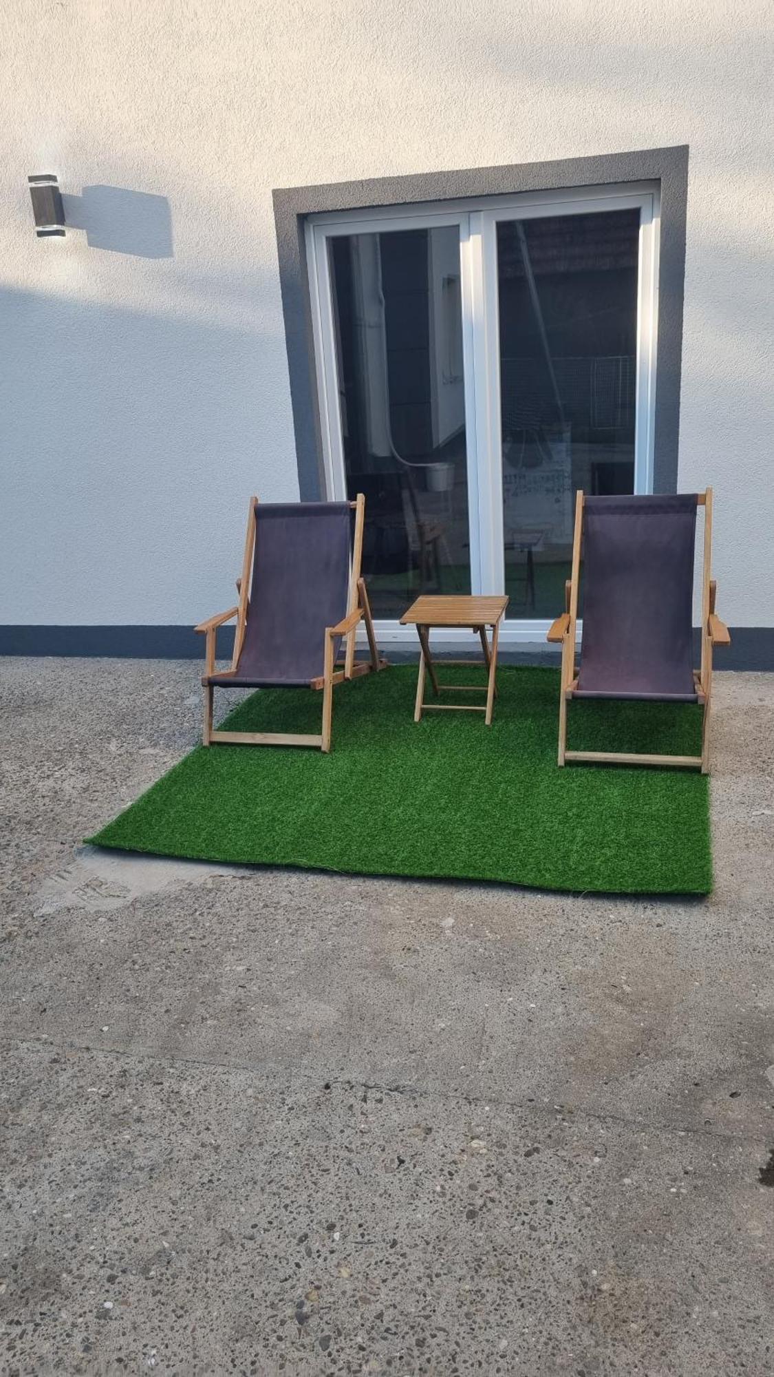 Apartmani Otasevic Кладово Екстериор снимка